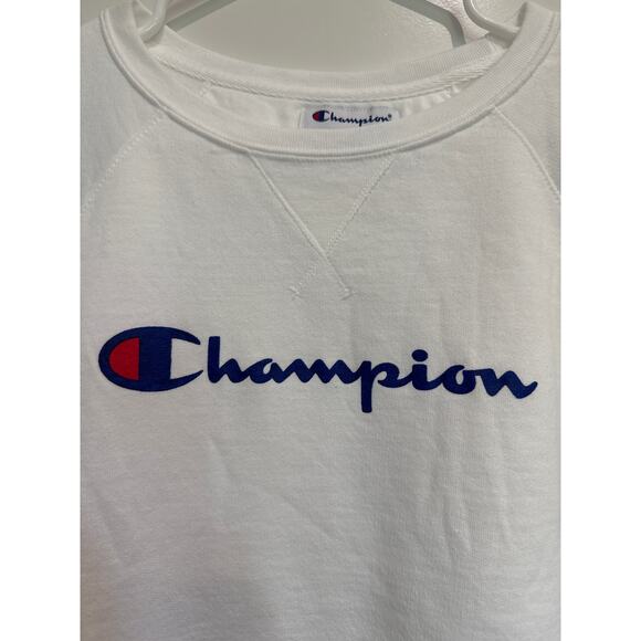 MSRP $49 NWT Champion Wonen’s Crew Neck Sweatshirt Size M | SAME DAY SHIP - Picture 3 of 4